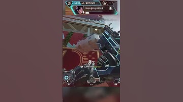 Awkward clutch #apex #apexclips #apexlegends #apexlegendsclips