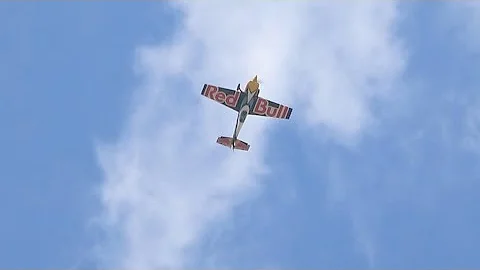 Kevin Coleman Extra Aerobatics - Oshkosh 2023 - Wednesday