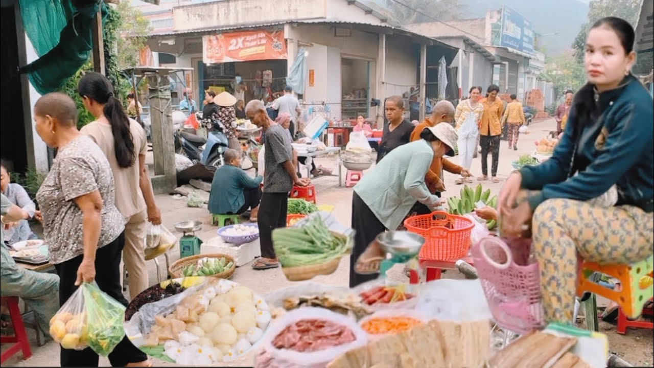 Truyền thống Chở quê rưng núi quanh nhà của bà con khmer ở vùng bảy núi