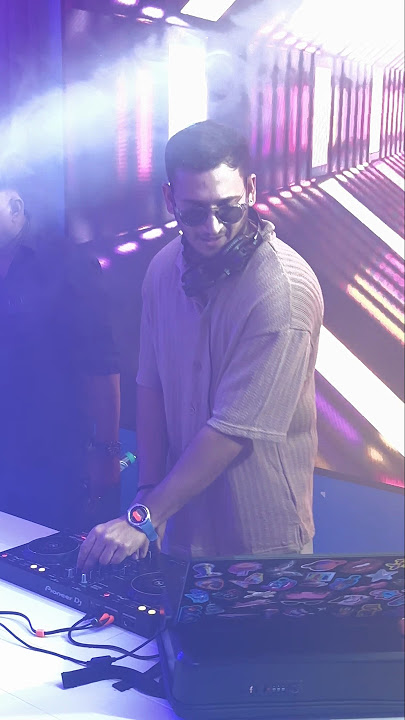 When Malayalam DJ remixes and mashup songs hit the Mallu crowd. Part-1 #djvdc #dj #remix #dubai
