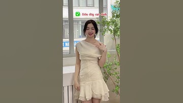 Cách giấu dây áo khi mặc đồ lệch vai