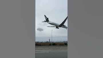 Cathay Pacific Boeing 777-300 ER Landing at LAX airport #lax