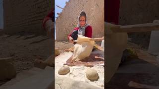 See baking the simplest bread😋👍|village life of Iran:Persian bread |iran bread#village#nomads#iran