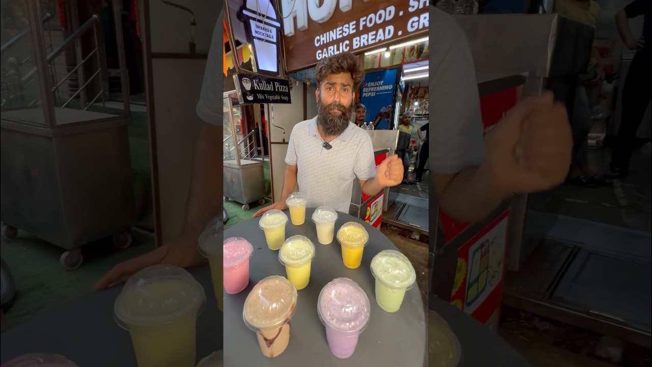 Milk shakes in just 40/- #food #ytshorts #youtubeshorts #foodshorts #shakes #milkshakes