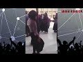 رقص بنات وغناء داخل المدرسة