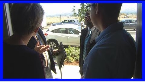 Breaking News | Agents Interrupt CBS News Interview With Bay Area ICE Whistleblower