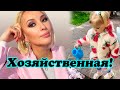 Лера Кудрявцева показала, как ее дочь Маша поливает цветы