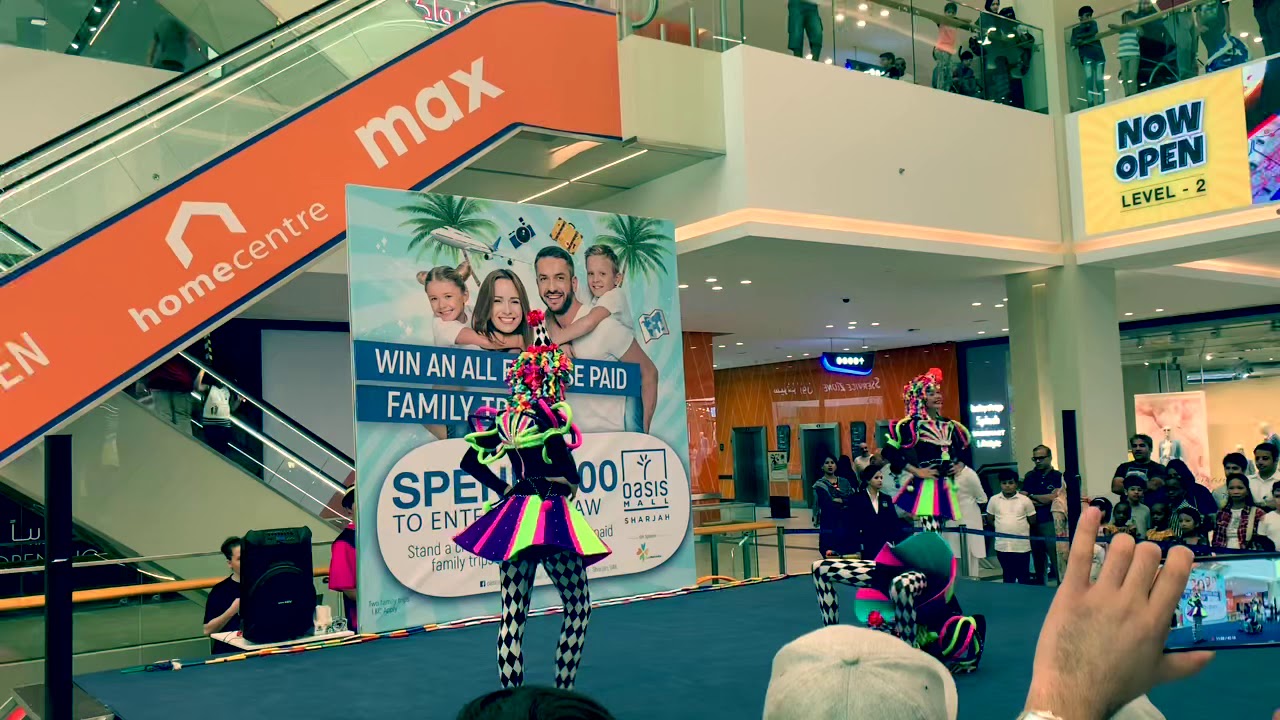 a-beautiful-dance-show-in-oasis-mall-sharjah-for-kids-youtube