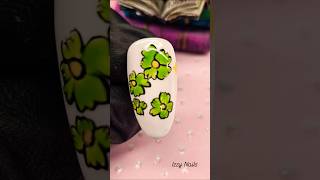 Green Floral Nail Art 🌼 Easy Spring Nail Design Tutorial #Shorts