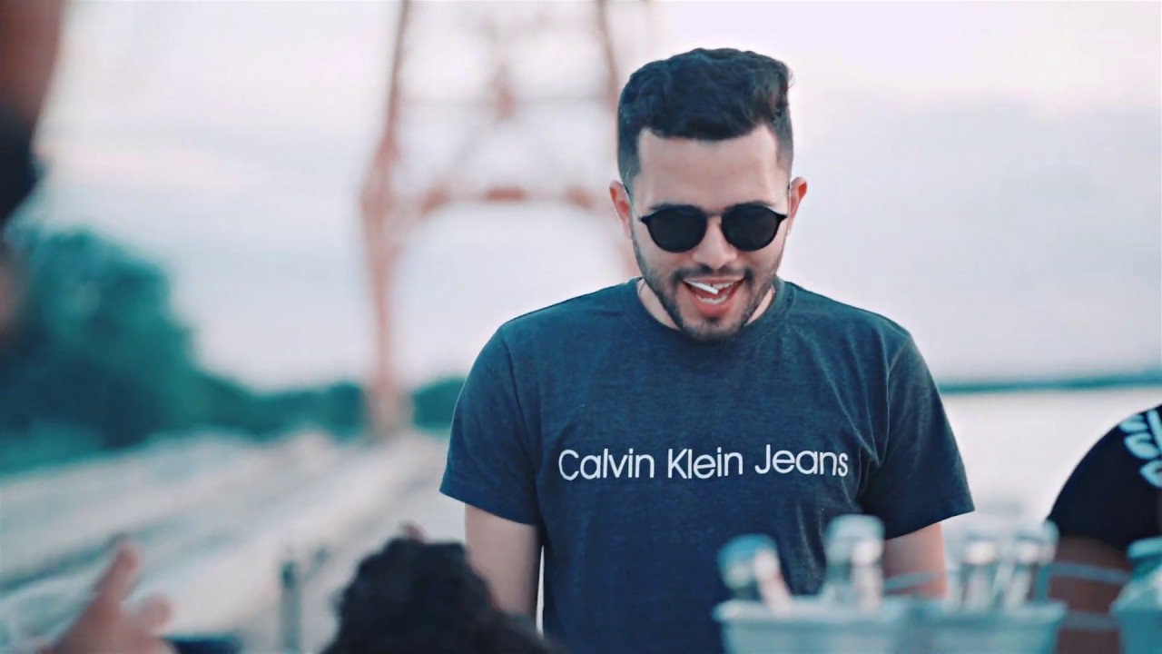 Donny Silva, Mc Henny, MC Lya - A Virgem no Piseiro