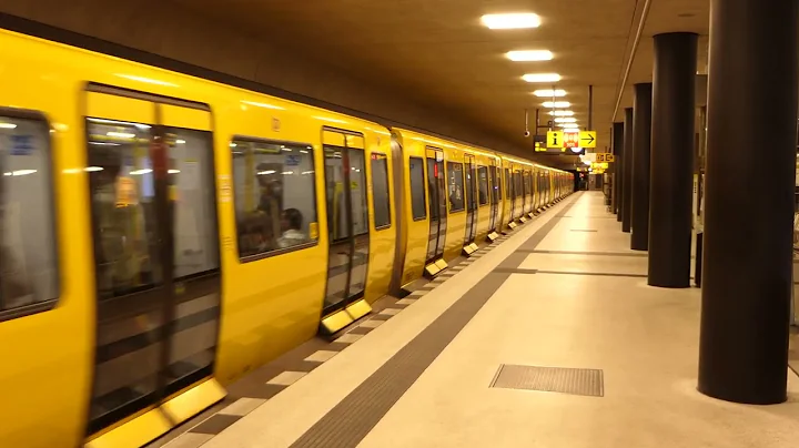 U5 Hönow (IK) @ Unter den Linden