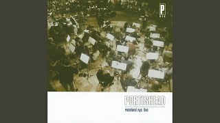 Video thumbnail of "Portishead - Strangers (Live)"