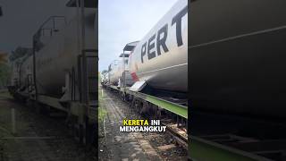 Kenapa Kereta Pertamina Nggak Pernah Bongkar Muat di Stasiun⁉️ #dubbing # #faktamenarik #funnyvideo