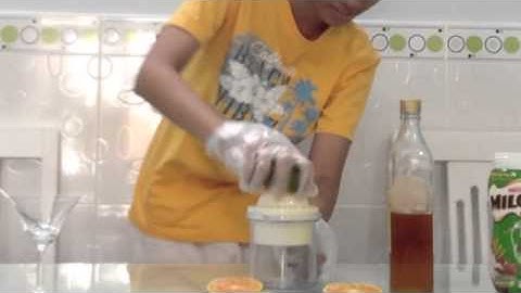 Fruit Boys: Cách làm nước Cam-Tắc (How to make Orange-Kumquat juice)
