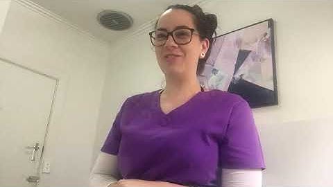 Using plaque disclosing solution