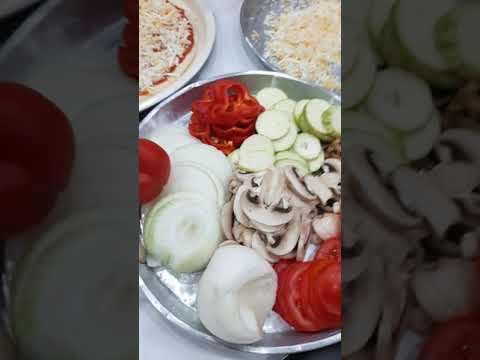 Video: Lutong Bahay Na Pizza