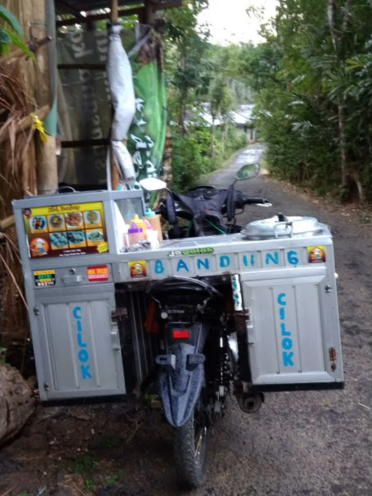 rekaman jualan cilok