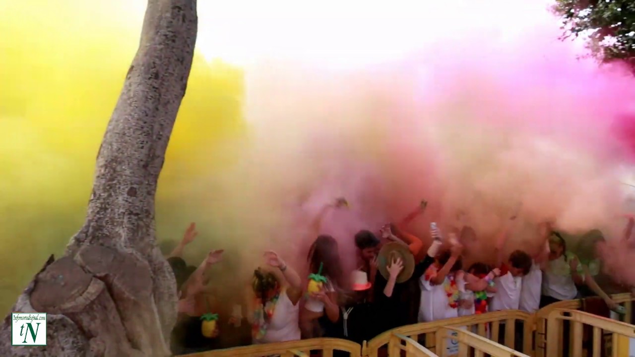 Espectáculo de color en Gáldar con la fiesta de polvos holi