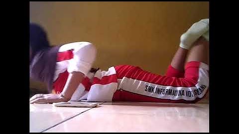 Praktik PJOk Push Up, Back up, Sit Up Smk Informatika Kota Serang