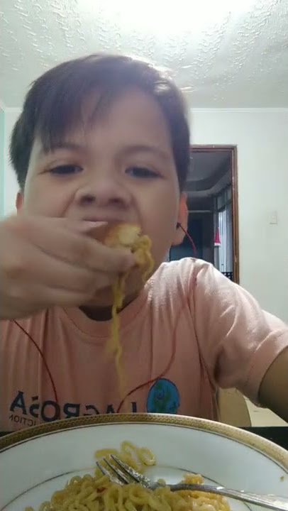 Rb Eats Pancit Canton Chilimansi