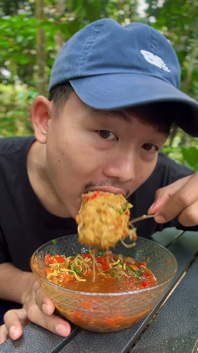 Makan baso cabe satu cobek #baksomercon #bakso #baksopedas