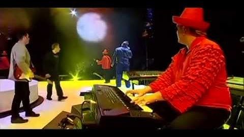 Irigy Hónaljmirigy - KO Média DVD - 05. Feszül a bőr - Emilio