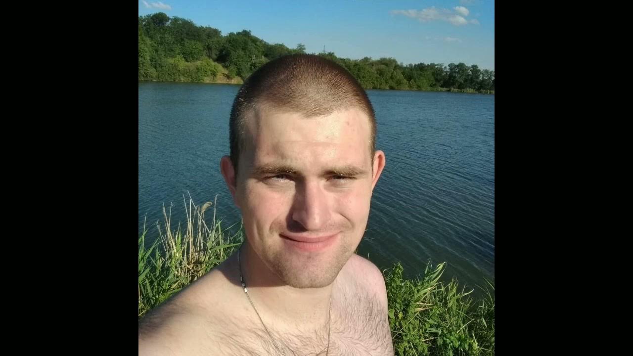 лысый мужик видео. лысый из браззерс доктор. лысый под фонк. лысина. лысые мужчины в автомобиле.