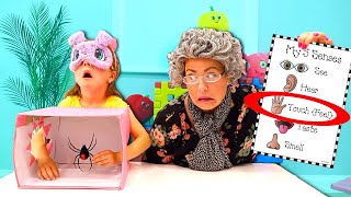 Ruby and Bonnie Learn the five Senses - Educational Children Videos