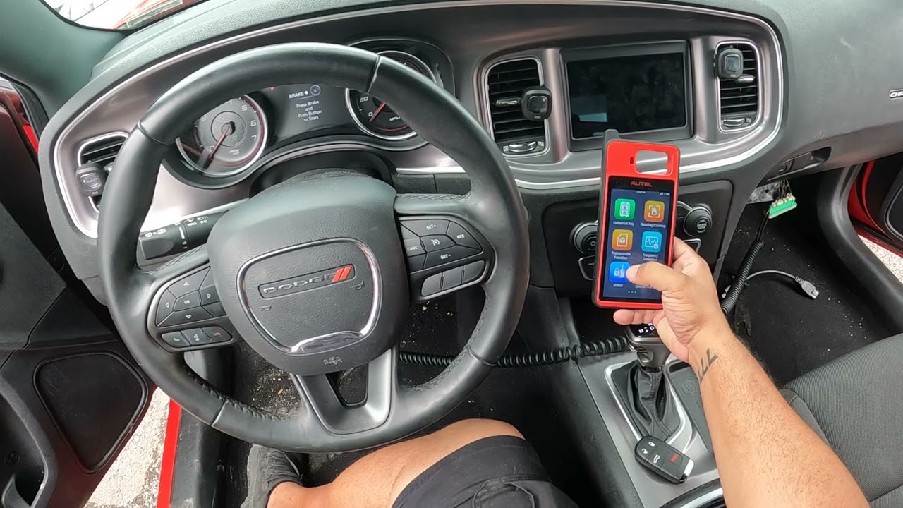 Dodge Charger 2021 года. Все ключи утеряны.