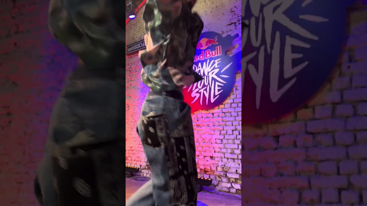 Dance on DIVINE - Disco Rap 🥰