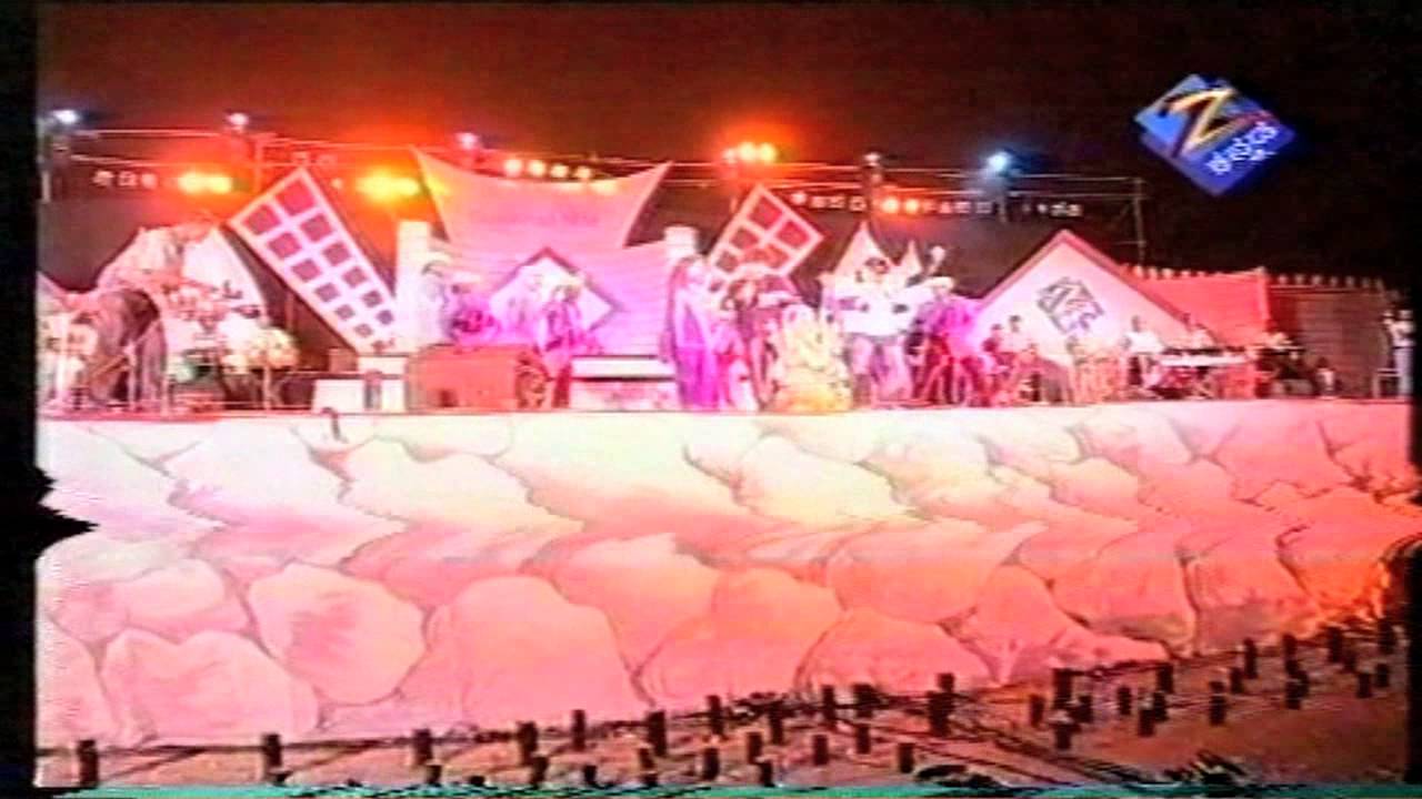 Dr Shamitha Malnad performing live with Gurukiran and Golden star Ganesh