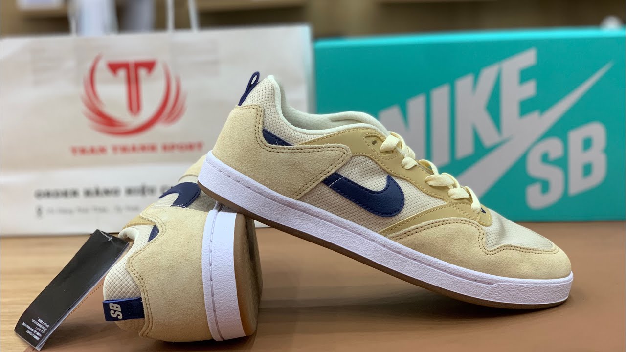 nike alleyoop gold