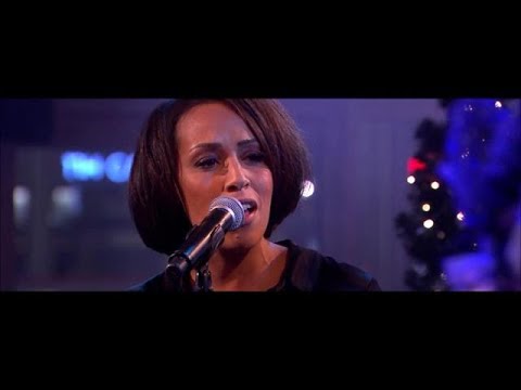 Glennis Grace zingt