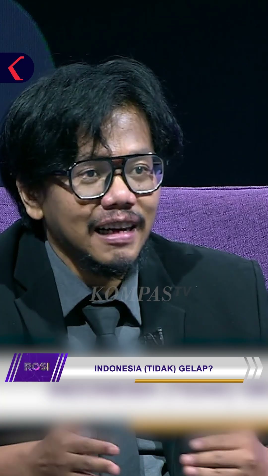 Ferry Irwandi: Di Indonesia, jadi Sarjana Bukan Jaminan Bisa Kerja #shorts