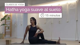 Clase de Yoga para principiantes al suelo (15 min) screenshot 5