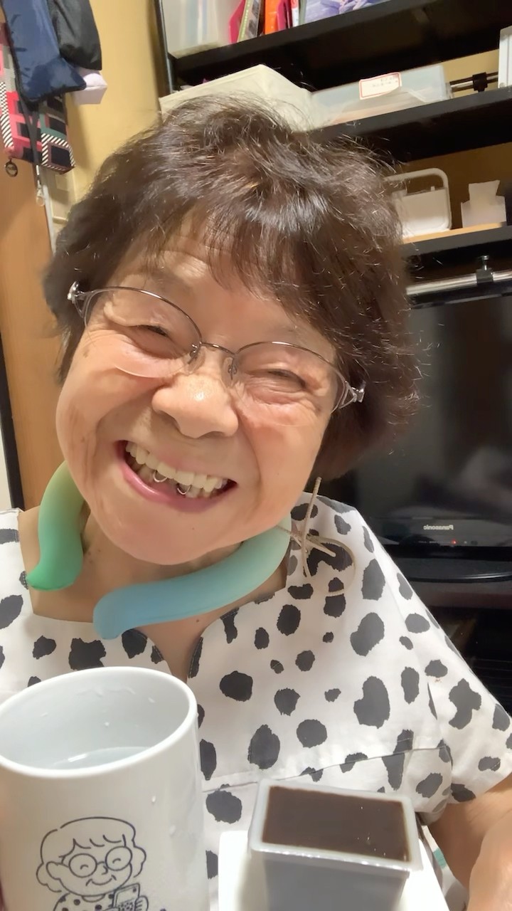 ばあちゃん様 94-year-old grandma's happy life - YouTube
