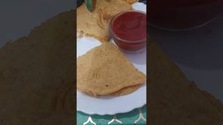 Unique method samosa folding idea #cooking #trendingshorts #samosa  #youtubeshorts #ramadan #viral