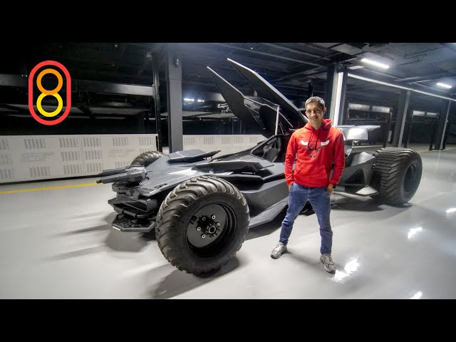 Video: Обзор Бэтмобиля — 55 млн. рублей!