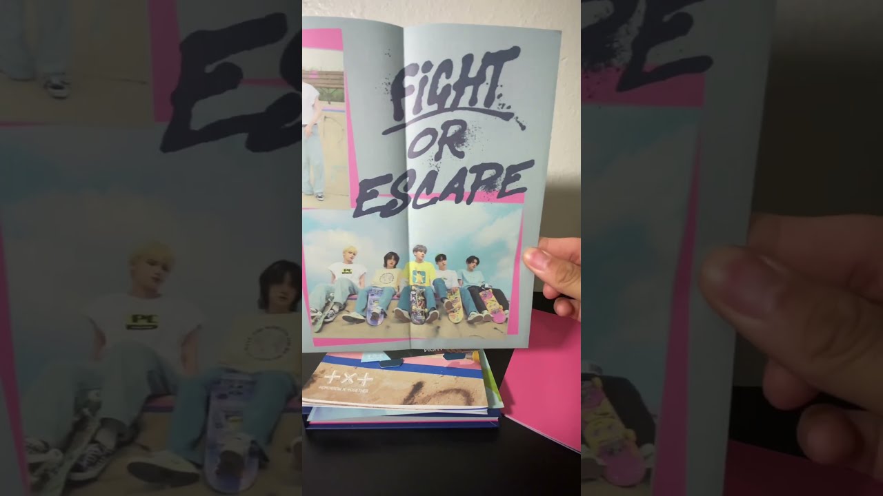 TXT: The Chaos Chapter: Fight or Escape (Unboxing) #txt