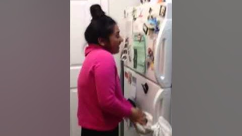 Thumbnail of Sandra ima cut you