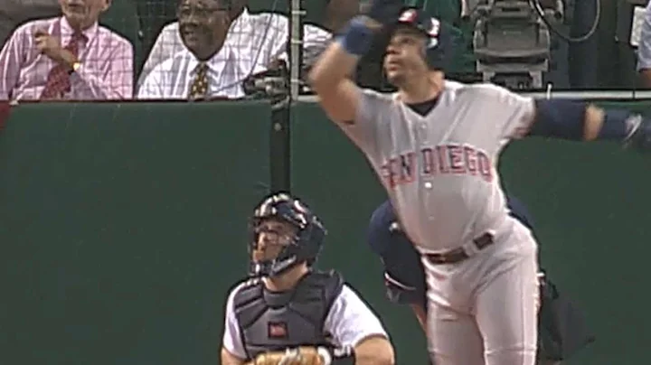 1998NLDS Gm2: Leyritz's two-run homer ties it in 9th