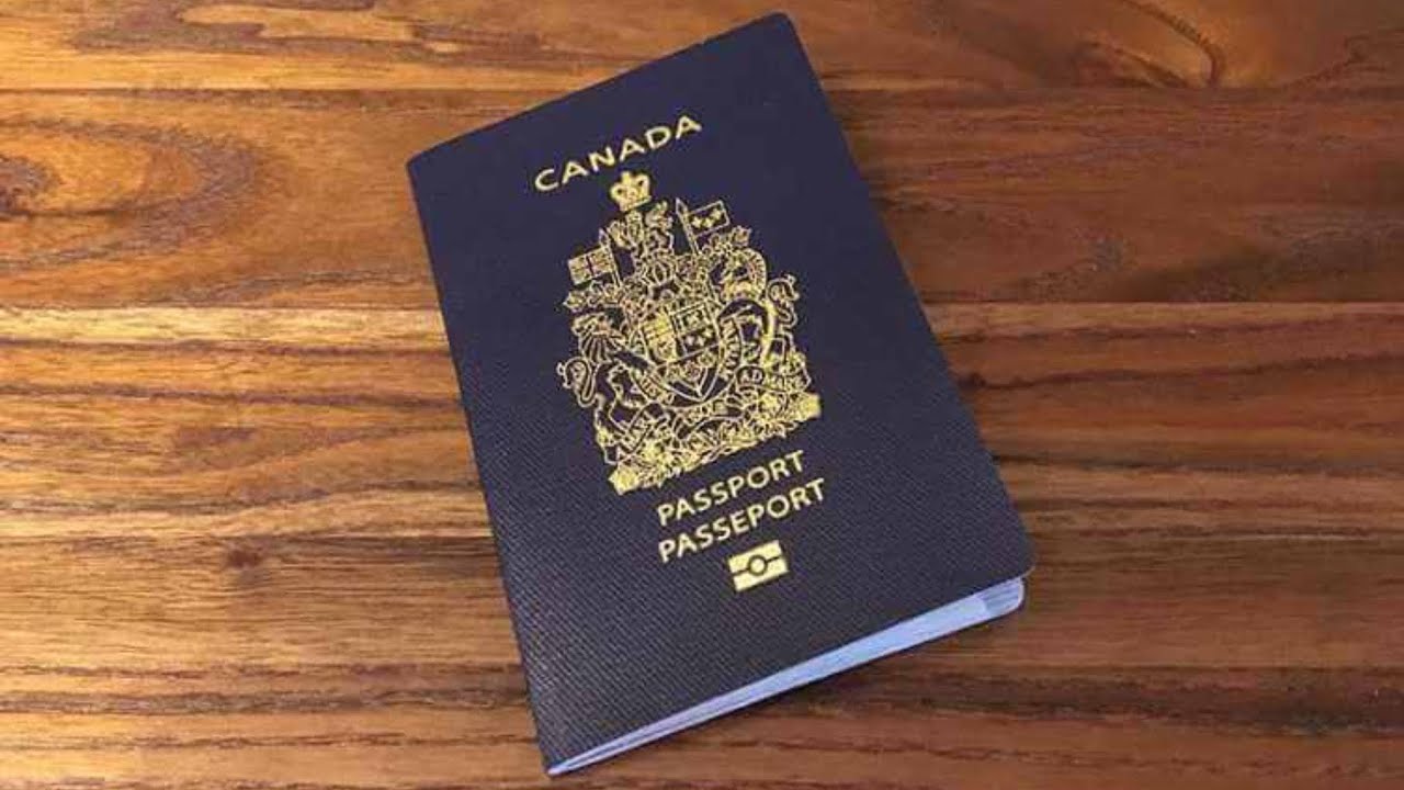 Bweyafuna Akatabo Ka Canada Nalowooza NDI WAKUSIKA KUKUTU