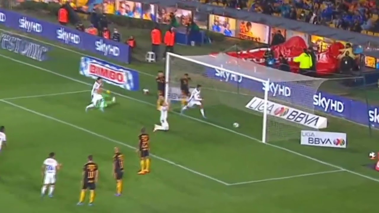 el primer gol de luis Abram en cruz azul  tigres 2-1 cruz azul