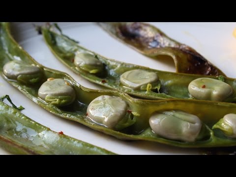 Video: Fava Bean Dan Goat Cheese Dip Dengan Radishes