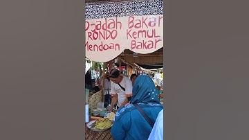 bantu bapak penjual Rondo kemul dengan cara ketuk 2x gorengan nya, laris manis ya pak 🙏