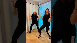 When you have to be your own dance partner 👯‍♀️🙃😂 Tutorial shared on my channel! 🤗