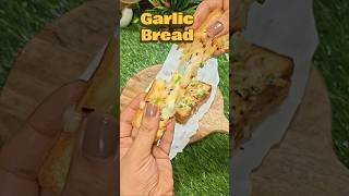 Aaj to mja hi aagya 😍Cheesy garlic bread 😋#shorts #viral #garlicbread #recipe #ytshorts #fastfood