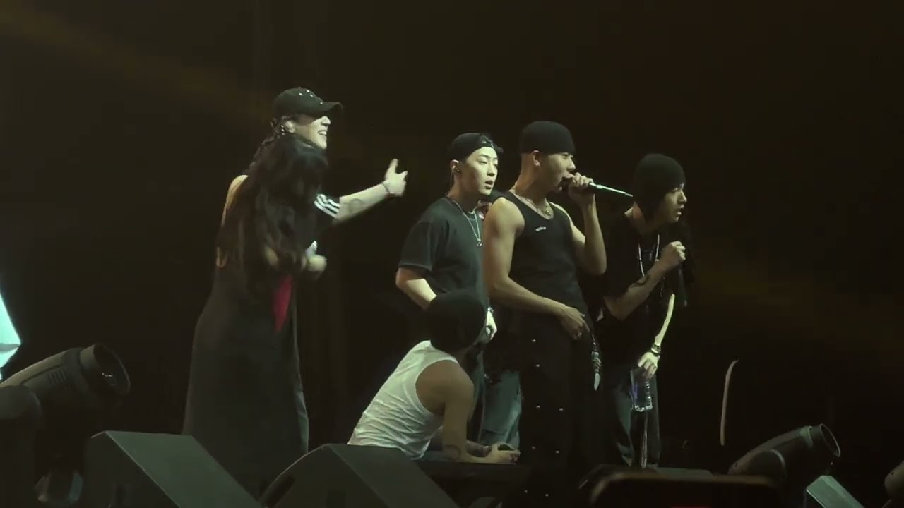 220108 AOMG WORLD TOUR - 니가 알던 내가 아니야 WHO YOU REMIX - AOMG