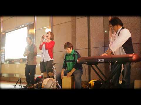 B*balconny(バルコニー) "また夏" 路上ライブ @天神警固公園