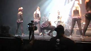 As Meninas Brancas Europeia Dançando A Música Conesa, 9 October 2010